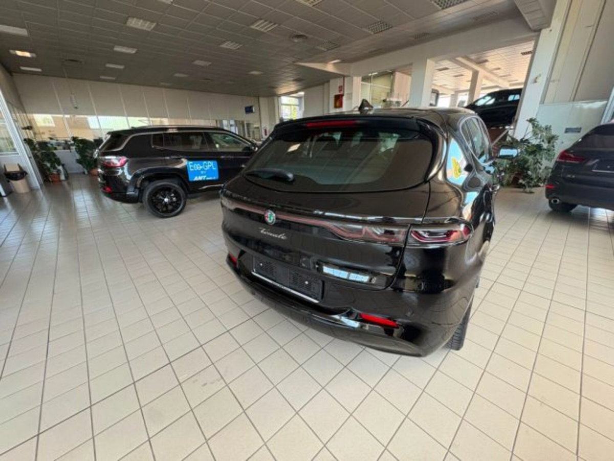 Alfa Romeo Tonale Tonale 1.5 130 CV MHEV TCT7 Super (10)