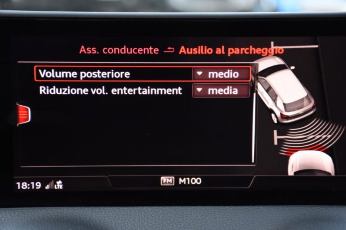 Audi Q2 Q2 2.0 TDI quattro S tronic Business (12)
