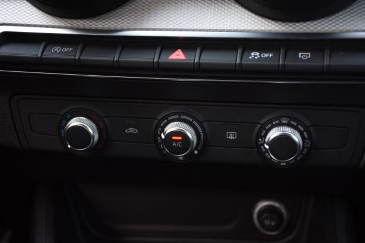 Audi Q2 Q2 2.0 TDI quattro S tronic Business (19)