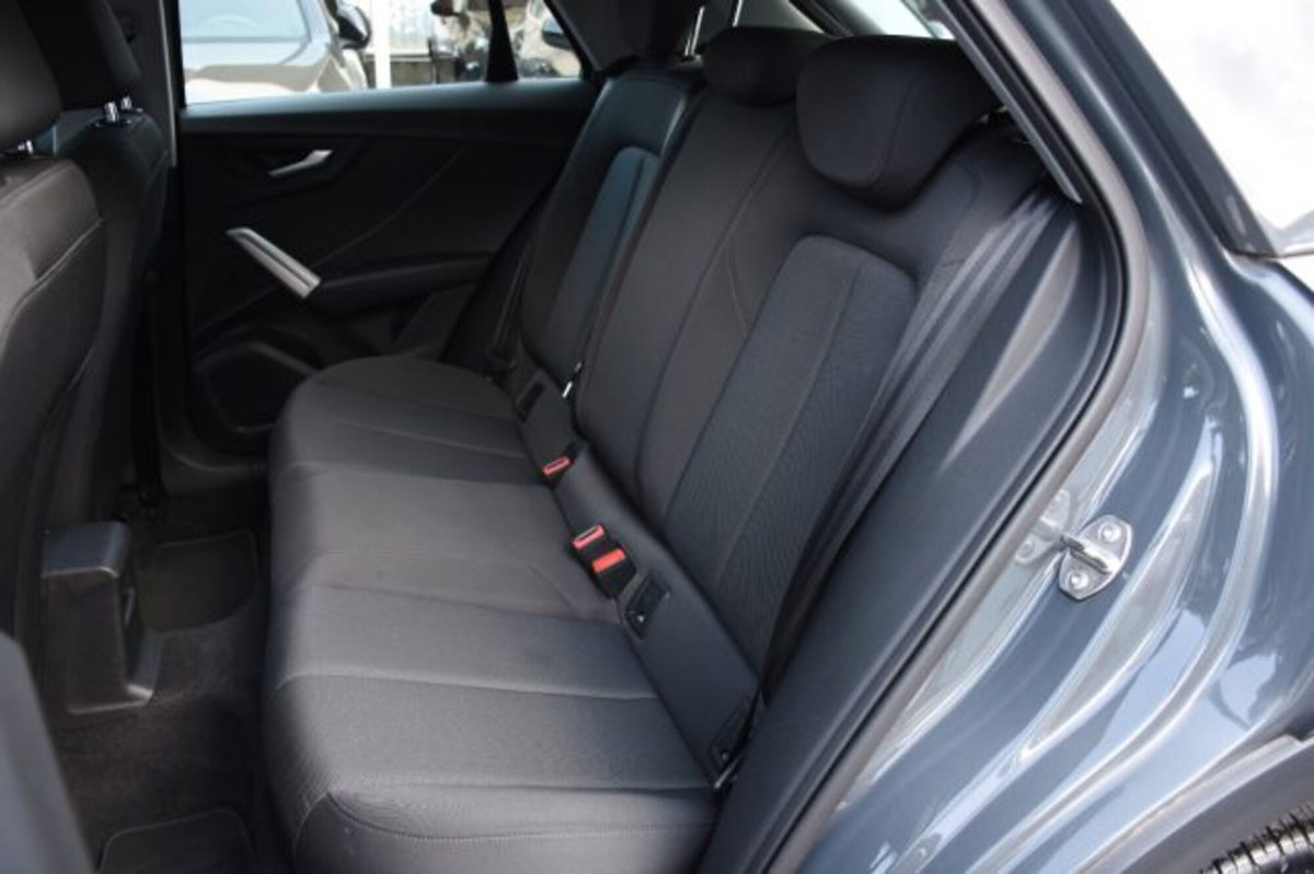 Audi Q2 Q2 2.0 TDI quattro S tronic Business (7)