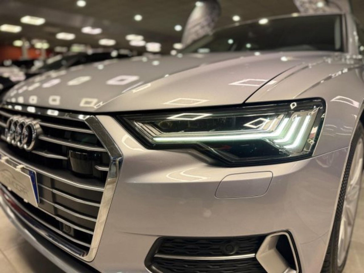 Audi A6 Avant 40 2.0 TDI S tronic Business Design (6)
