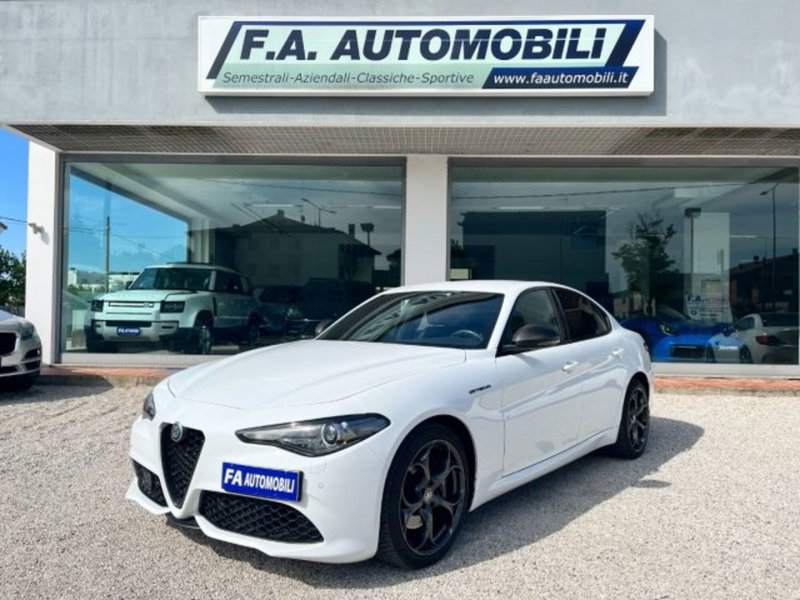 Alfa Romeo Giulia 2.2 Turbodiesel 210 CV AT8 AWD Q4 Estrema