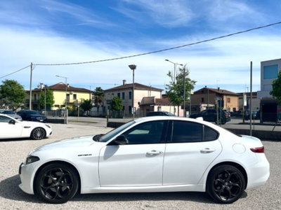 Alfa Romeo Giulia 2.2 Turbodiesel 210 CV AT8 AWD Q4 Estrema (10)
