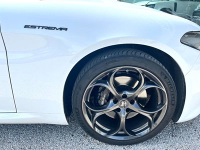 Alfa Romeo Giulia 2.2 Turbodiesel 210 CV AT8 AWD Q4 Estrema (11)