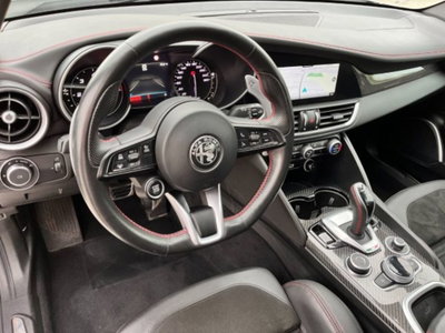 Alfa Romeo Giulia 2.2 Turbodiesel 210 CV AT8 AWD Q4 Estrema (19)