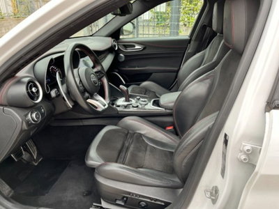 Alfa Romeo Giulia 2.2 Turbodiesel 210 CV AT8 AWD Q4 Estrema (5)