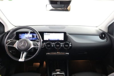Mercedes-Benz CLA Shooting Brake 180 d Advanced auto (4)