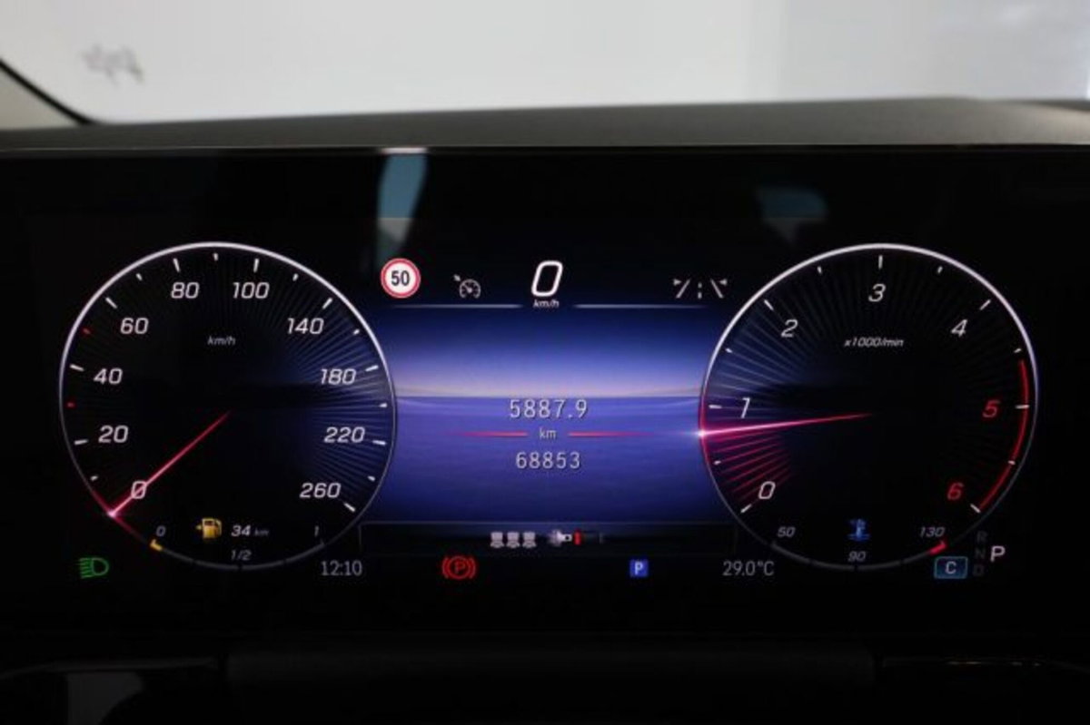 Mercedes-Benz CLA Shooting Brake 180 d Advanced auto (7)