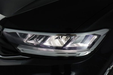Volkswagen T-Roc 2.0 tdi Life 115cv (9)