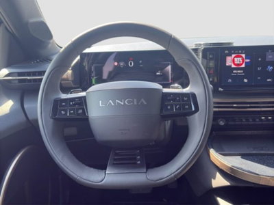 Lancia Ypsilon 1.2 mhev Edizione Cassina e-dct (12)
