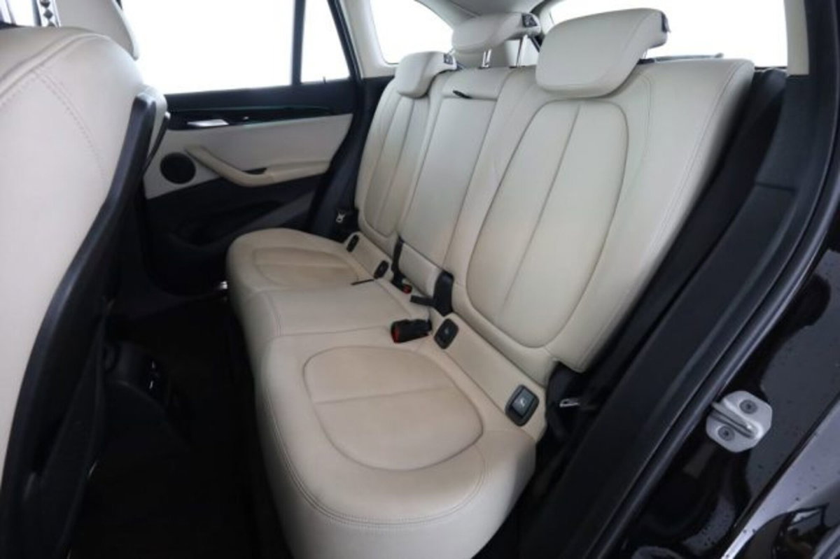 BMW X1 sDrive18d xLine Plus (11)