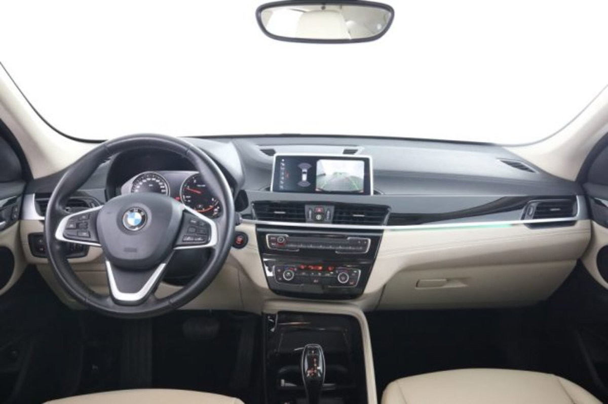 BMW X1 sDrive18d xLine Plus (12)