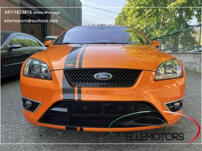 Ford Focus 2.5T (225CV) 3p. ST (2)