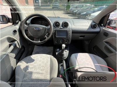 Ford Fiesta 1.4 TDCi 5p. Ghia (7)