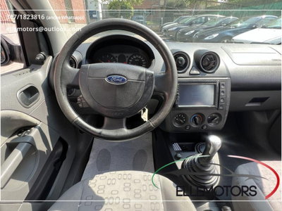 Ford Fiesta 1.4 TDCi 5p. Ghia (8)