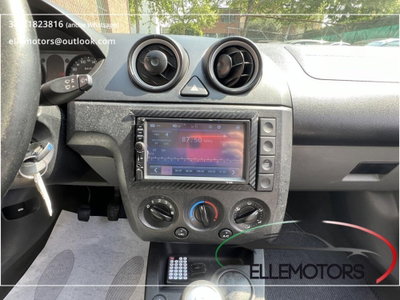Ford Fiesta 1.4 TDCi 5p. Ghia (9)