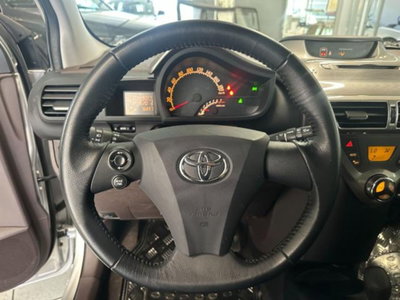 Toyota iQ 1.0 Multidrive (12)
