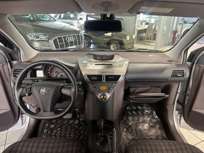 Toyota iQ 1.0 Multidrive (9)