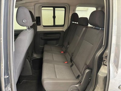 Volkswagen Caddy 2.0 TDI 102 CV (8)