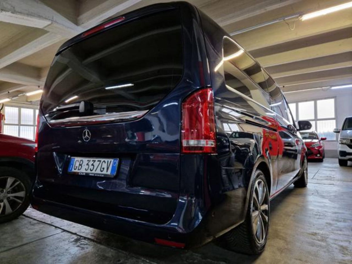 Mercedes-Benz Classe V 220 d Premium Extralong (3)
