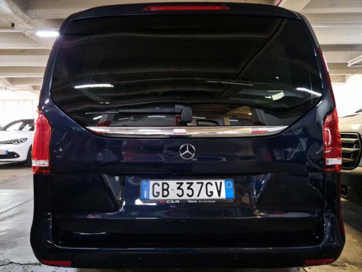Mercedes-Benz Classe V 220 d Premium Extralong (4)
