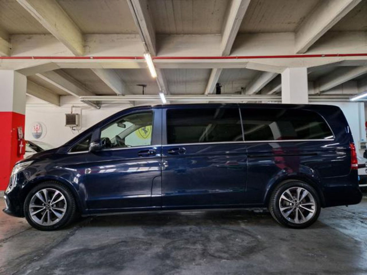 Mercedes-Benz Classe V 220 d Premium Extralong (5)
