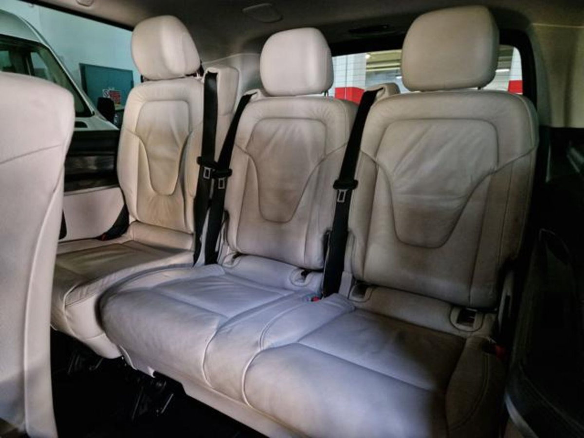 Mercedes-Benz Classe V 220 d Premium Extralong (9)