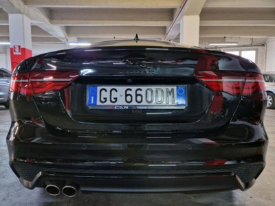 Jaguar XE 2.0 D 204 CV AWD aut. R-Dynamic Black (4)