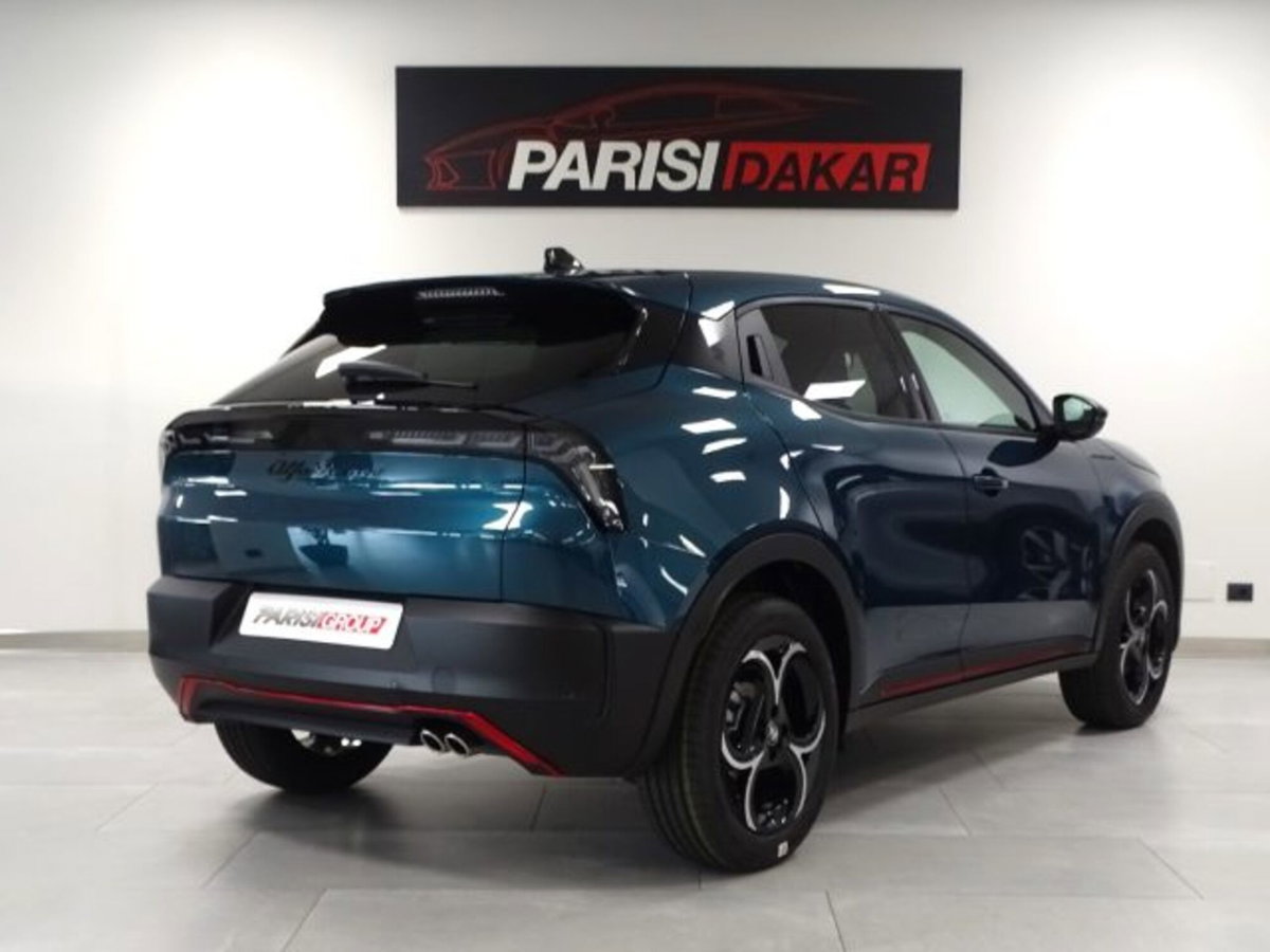 Alfa Romeo Junior elettrica Speciale 156cv (3)