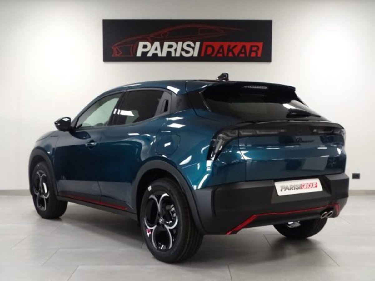 Alfa Romeo Junior elettrica Speciale 156cv (4)