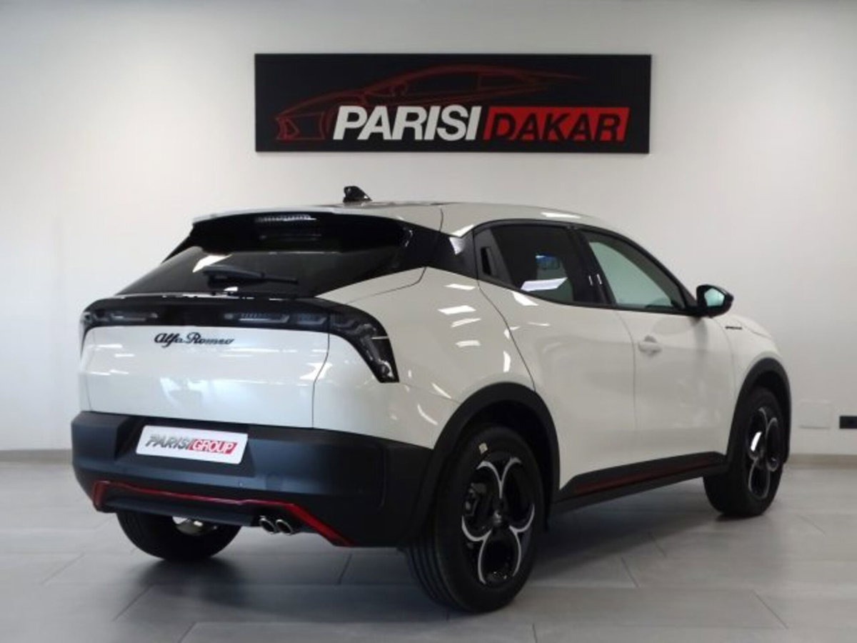 Alfa Romeo Junior elettrica Speciale 156cv (3)