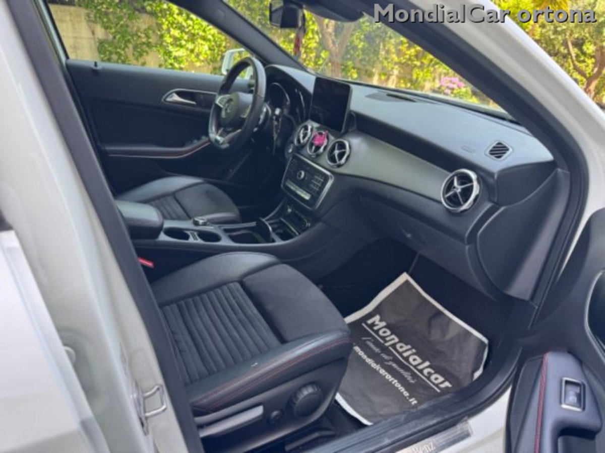 Mercedes-Benz GLA SUV 200 d Automatic Premium (10)