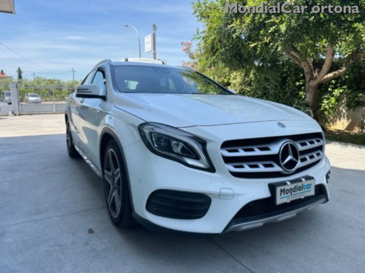 Mercedes-Benz GLA SUV 200 d Automatic Premium (3)