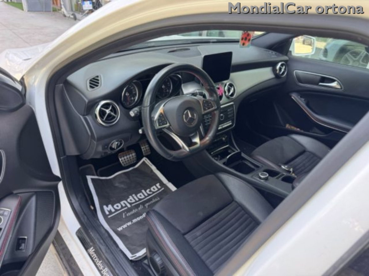 Mercedes-Benz GLA SUV 200 d Automatic Premium (8)