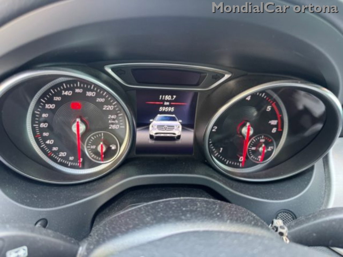 Mercedes-Benz GLA SUV 200 d Automatic Premium (9)
