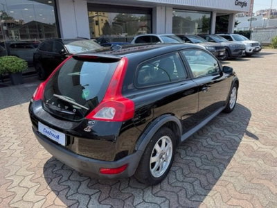 Volvo C30 1.6 D Kinetic (3)
