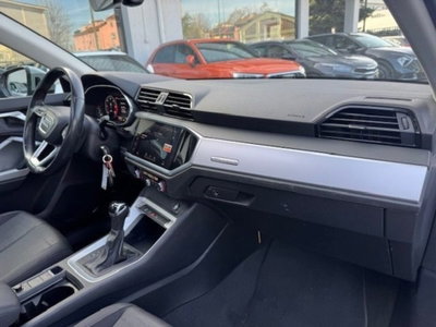 Audi Q3 2.0 TDI 150 CV quattro S tronic Business (11)