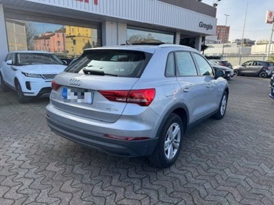 Audi Q3 2.0 TDI 150 CV quattro S tronic Business (6)