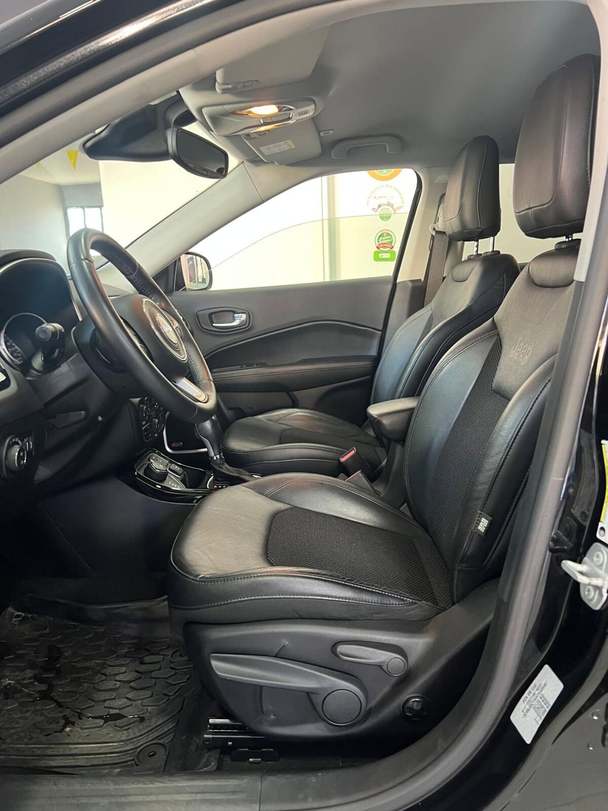 Jeep Compass 2.0 Multijet II aut. 4WD Limited (11)