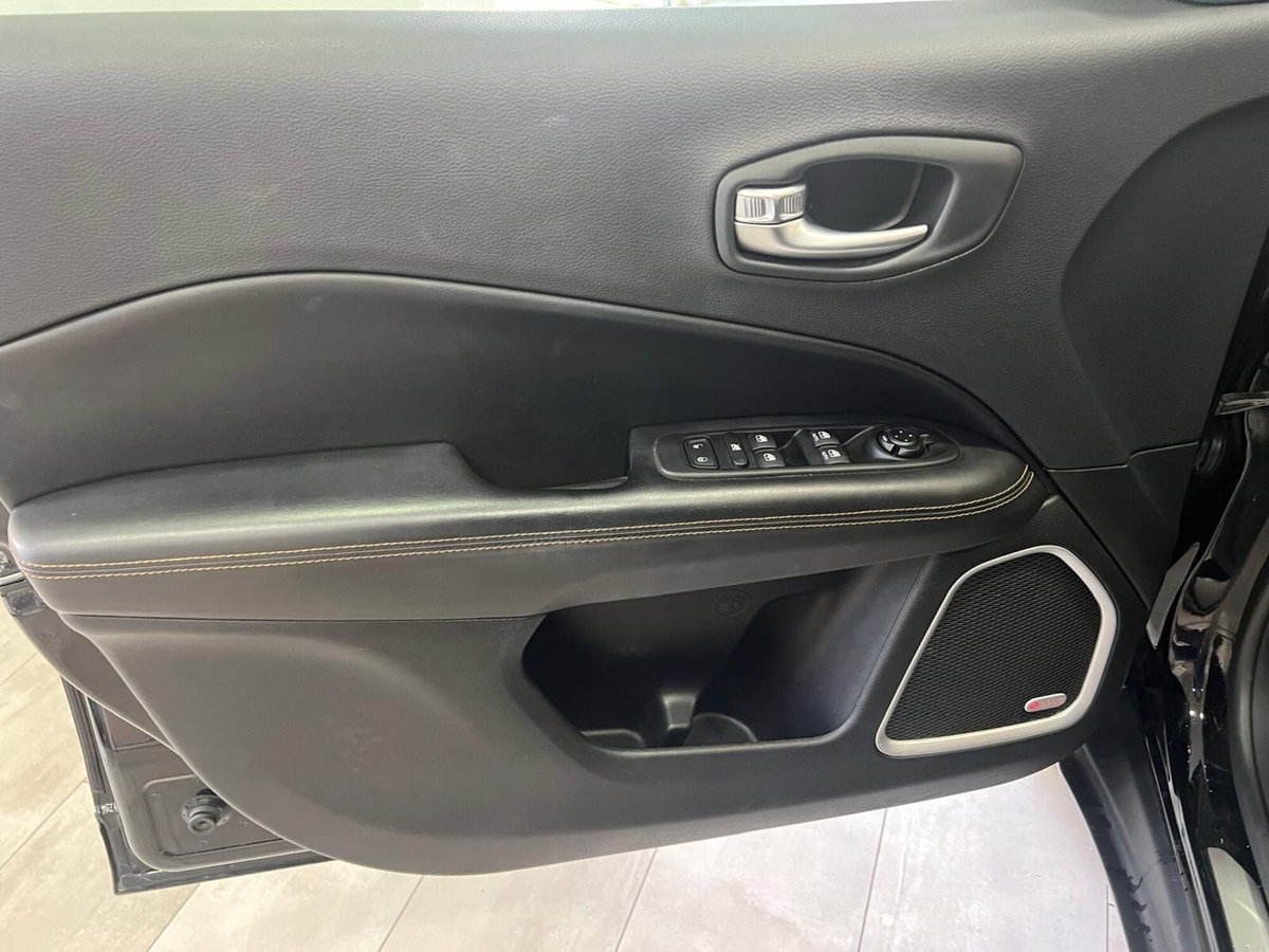Jeep Compass 2.0 Multijet II aut. 4WD Limited (8)
