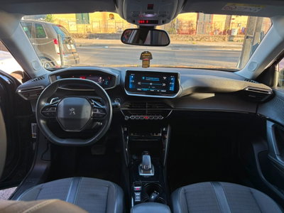 Peugeot 2008 PureTech 130 S&S Allure Pack (6)