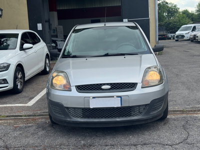 Ford Fiesta 1.2 16V 5p. Titanium (4)