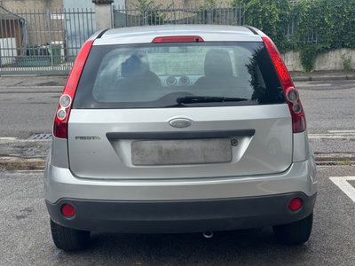 Ford Fiesta 1.2 16V 5p. Titanium (5)
