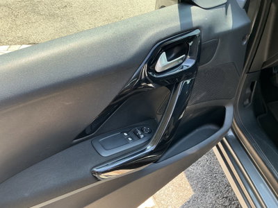 Peugeot 208 82 5p. GPL Allure (10)