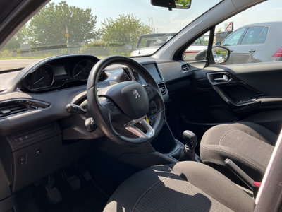 Peugeot 208 82 5p. GPL Allure (9)
