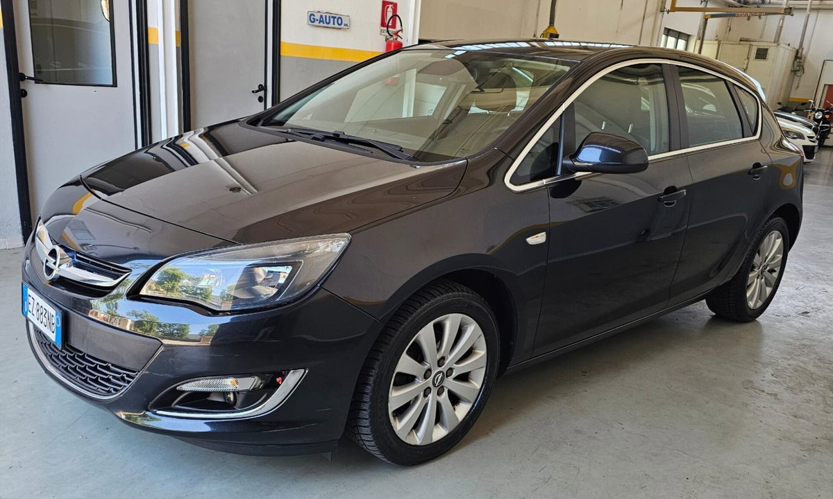 Opel Astra 1.6 CDTI 136CV EcoFLES&S 5 porte Cosmo (2)