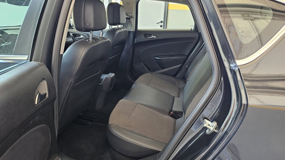 Opel Astra 1.6 CDTI 136CV EcoFLES&S 5 porte Cosmo (7)