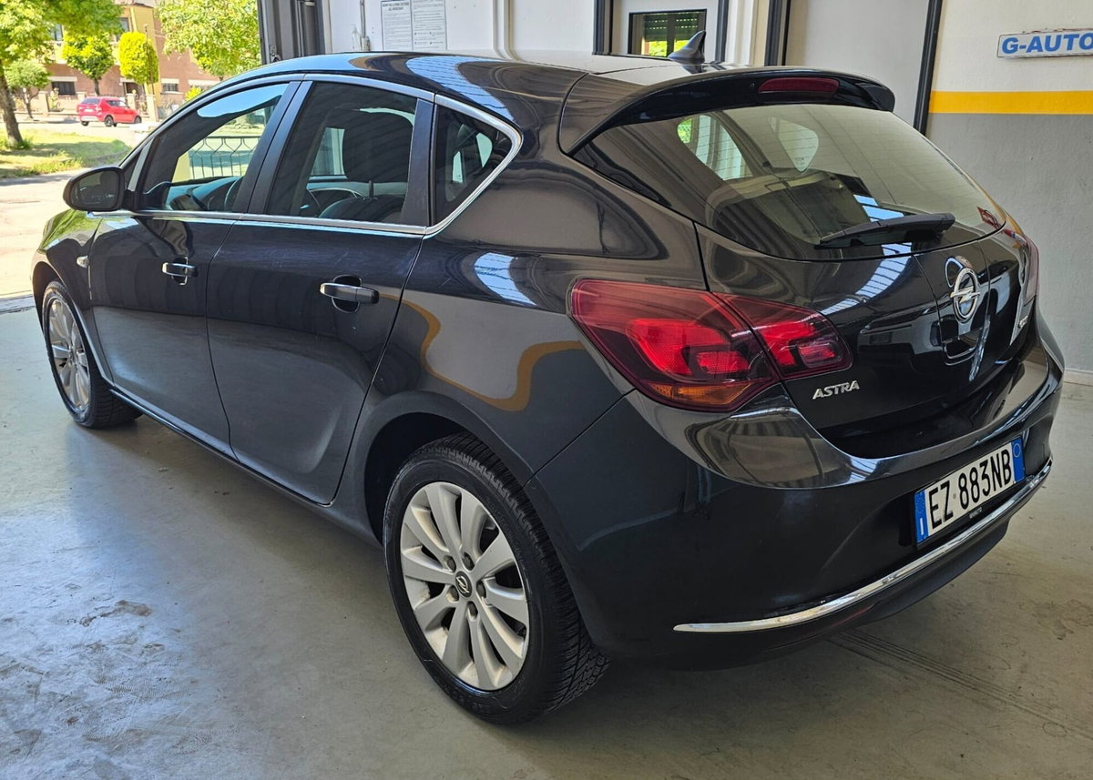 Opel Astra 1.6 CDTI 136CV EcoFLES&S 5 porte Cosmo (9)