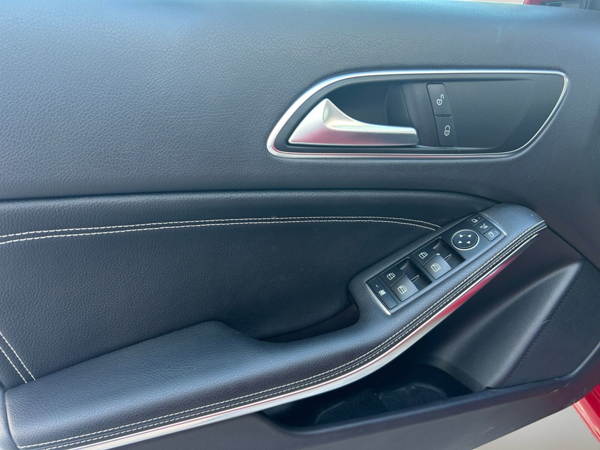 Mercedes-Benz Classe A 160 CDI Sport (13)