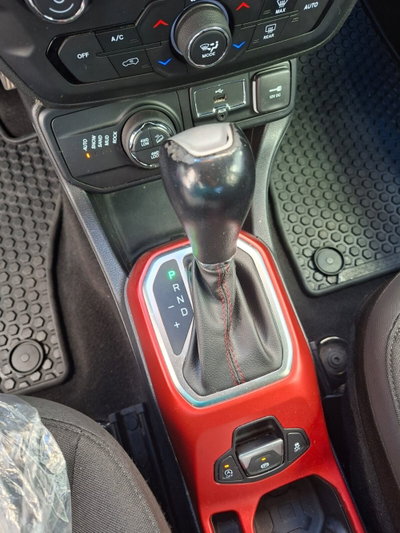 Jeep Renegade 2.0 Mjt 170CV 4WD Active Drive Low Trailhawk (19)